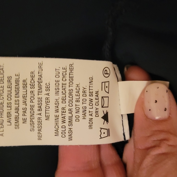 3/$25 Ladies fully lined navy blue floral camisole blouse size XL - Picture 6 of 9